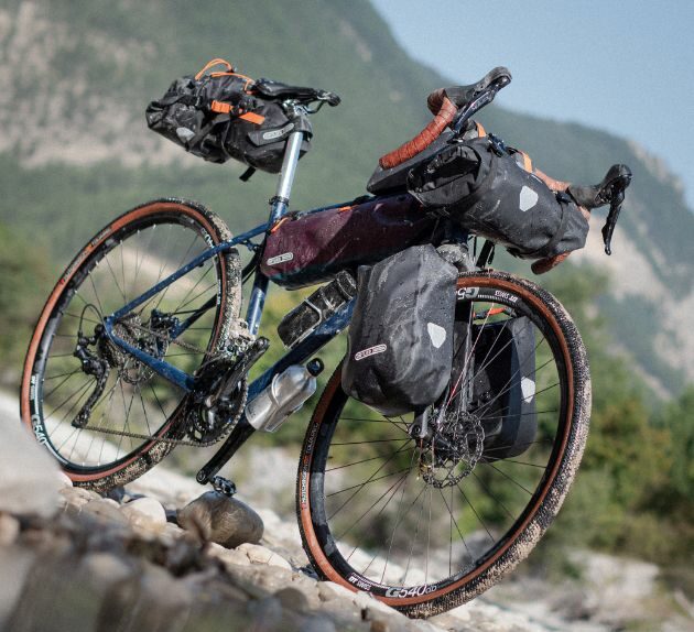 vélo bikepacking fourche carbone