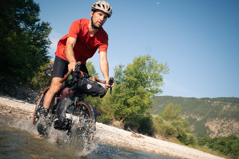 velo gravel hommes